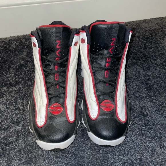 Jordan Sneakers - Picture 2 of 4